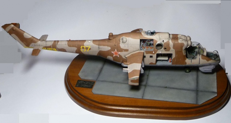 Mi-24D  HIND