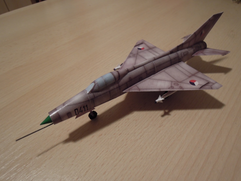 Mig-21 F-13 (Plná velikost v novém okně) Mig-21 F-13
