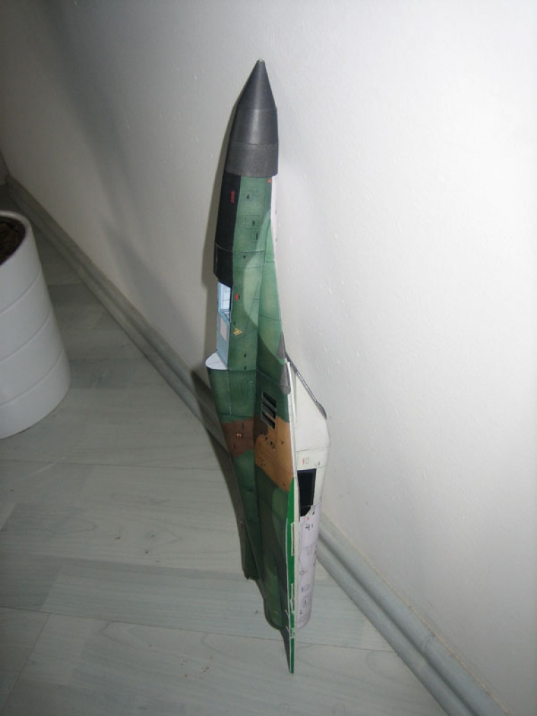 MiG-29 (Plná velikost v novém okně) MiG-29