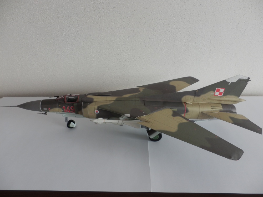 MiG 23 MF (Plná velikost v novém okně) MiG 23 MF