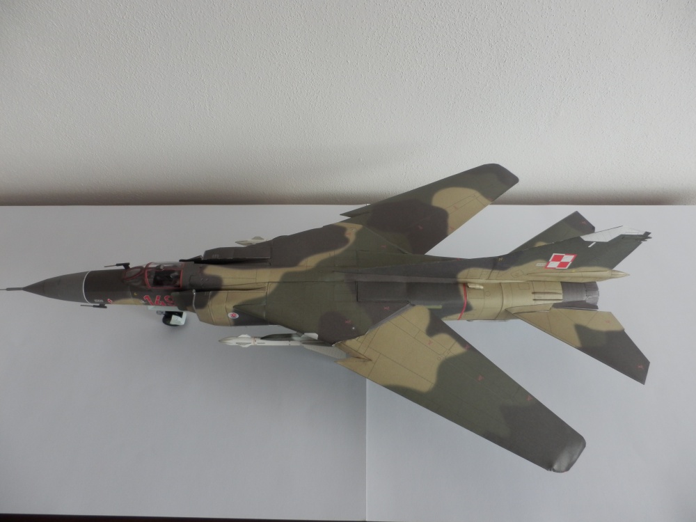 MiG 23 MF (Plná velikost v novém okně) MiG 23 MF