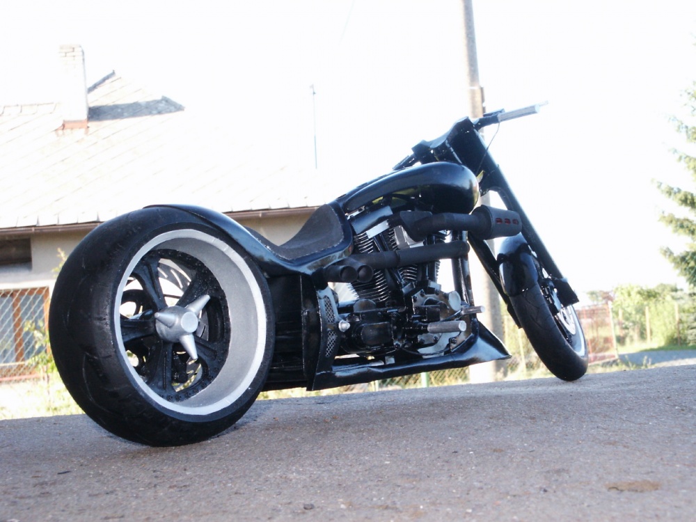 Mille Miglia Custom Bike (Plná velikost v novém okně) Mille Miglia Custom Bike