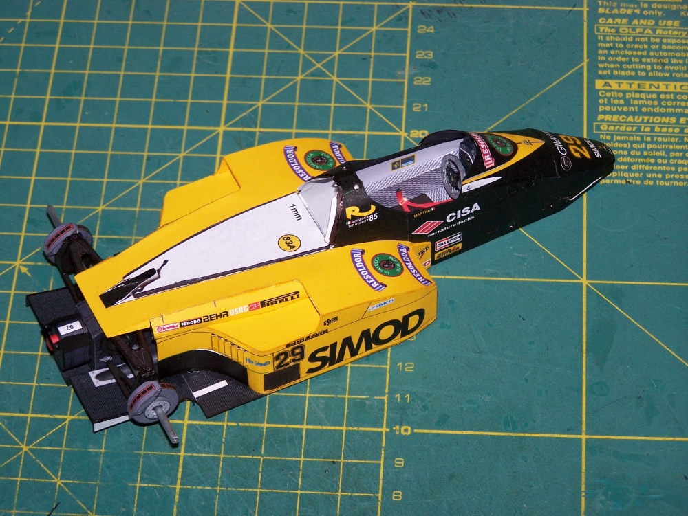 Minardi M 185