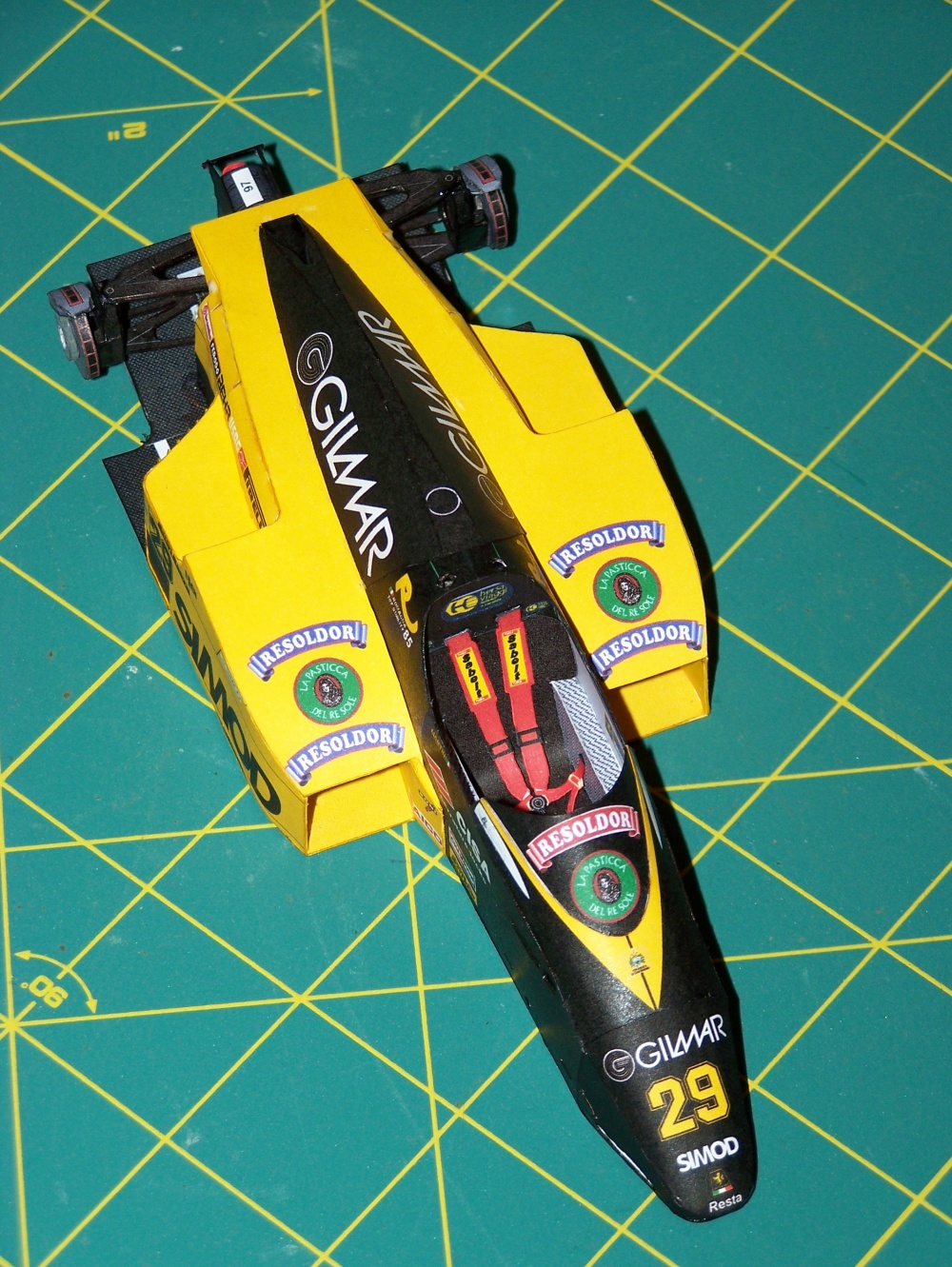Minardi M 185 (Plná velikost v novém okně) Minardi M 185