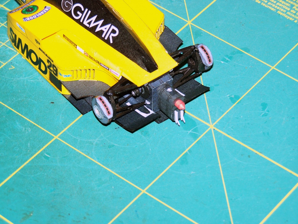 Minardi M 185 (Plná velikost v novém okně) Minardi M 185