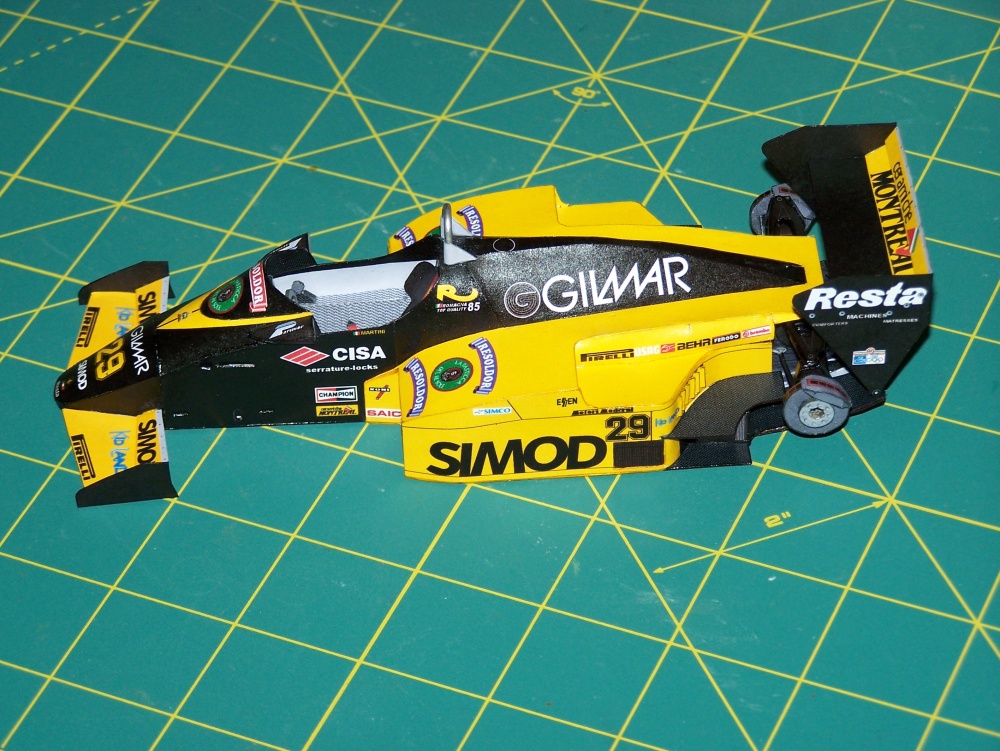Minardi M 185 (Plná velikost v novém okně) Minardi M 185