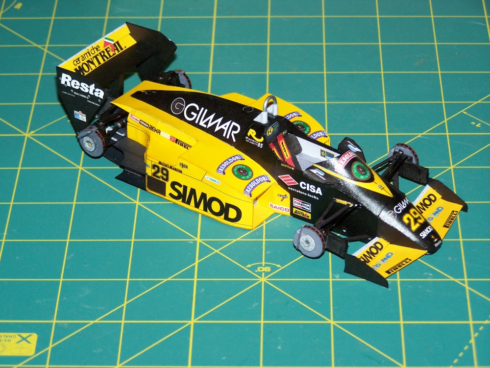Minardi M 185 (Plná velikost v novém okně) Minardi M 185