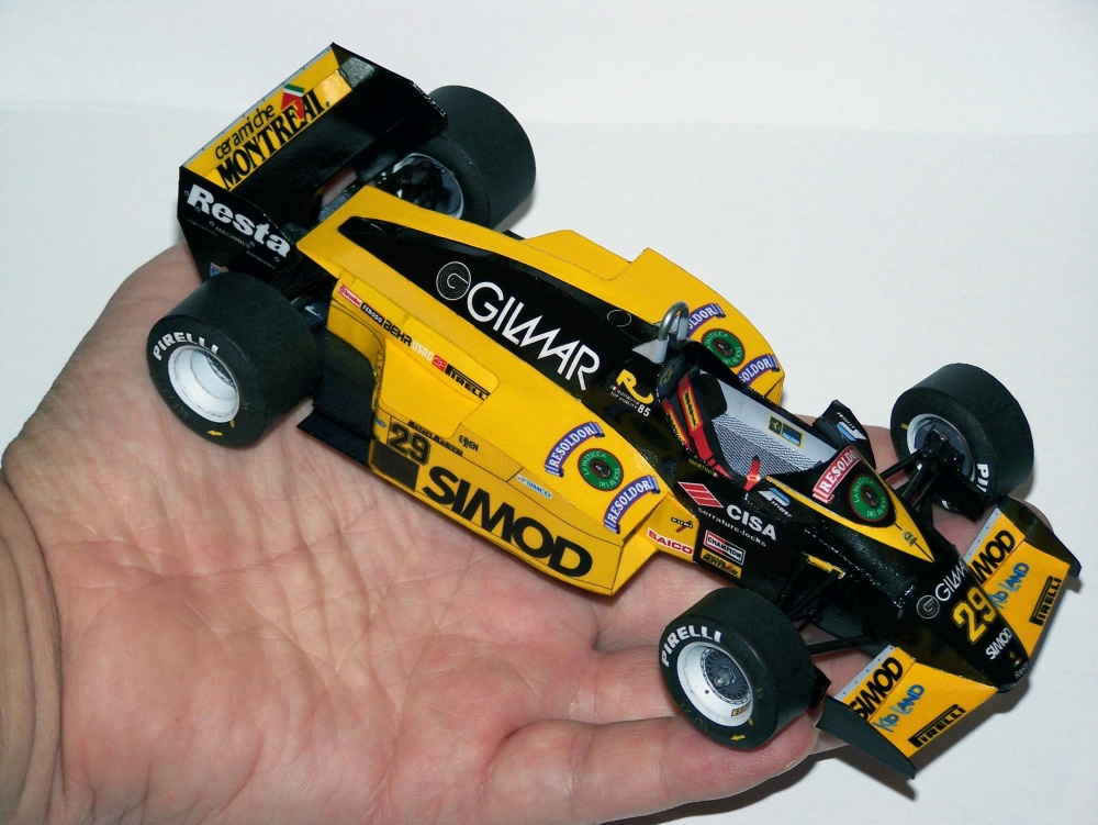 Minardi M 185