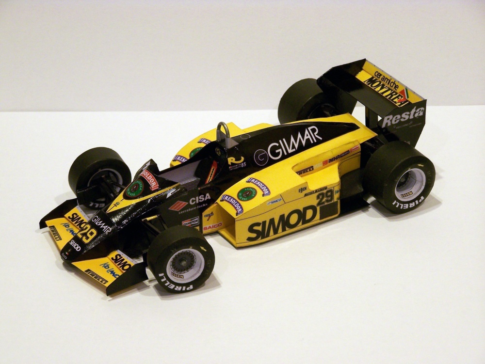 Minardi M 185