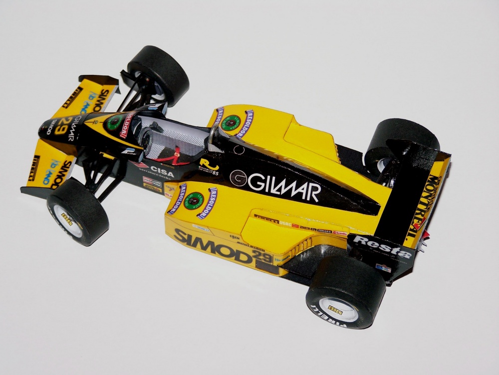 Minardi M 185 (Plná velikost v novém okně) Minardi M 185