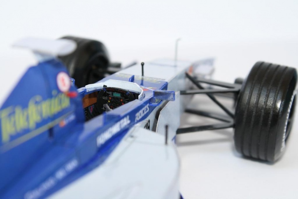 Minardi M01 - 1999 (Plná velikost v novém okně) Minardi M01 - 1999