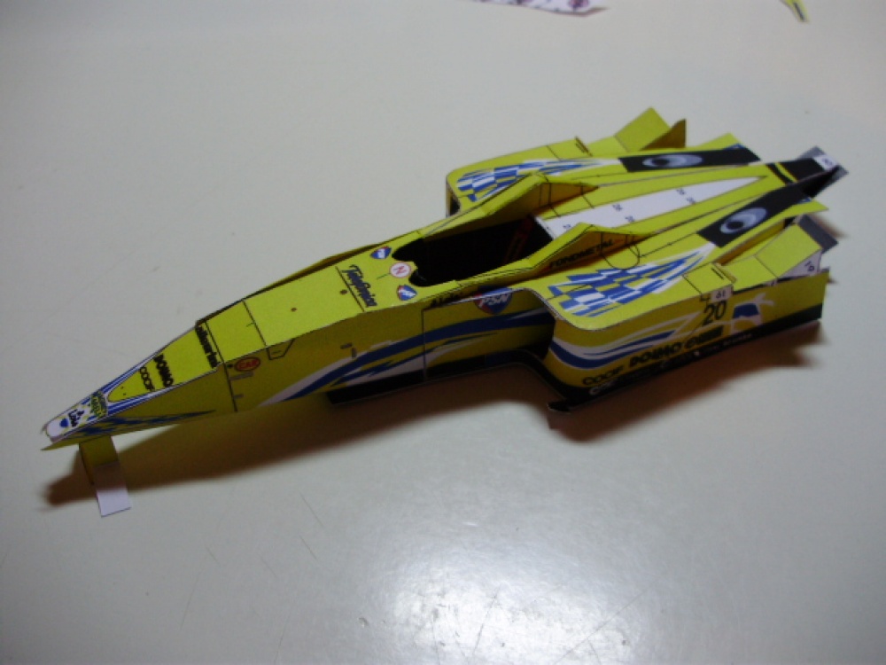 Minardi M02 Fondmetal (Plná velikost v novém okně) Minardi M02 Fondmetal