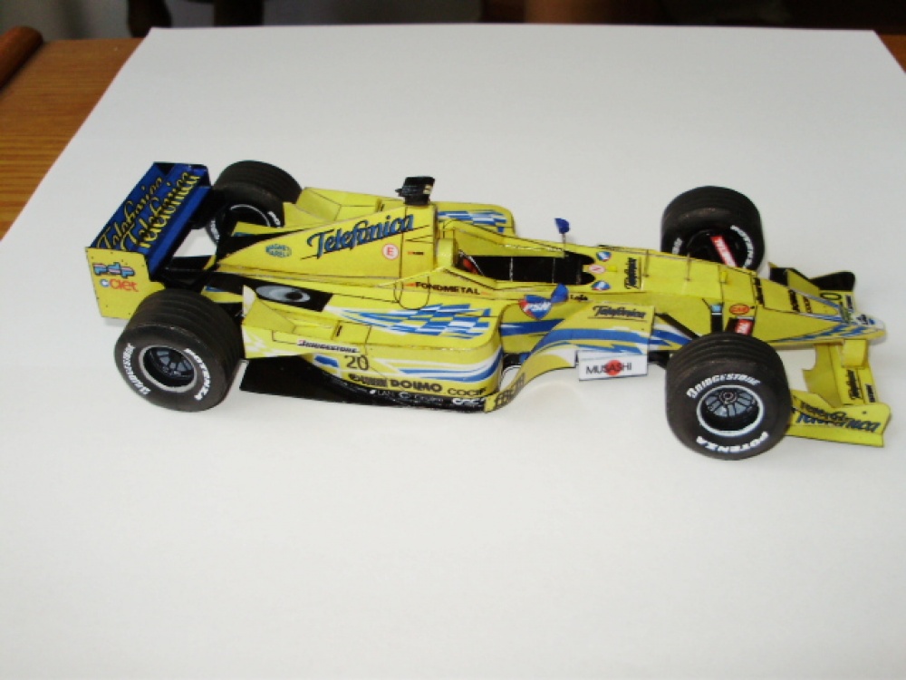 Minardi M02 Fondmetal (Plná velikost v novém okně) Minardi M02 Fondmetal