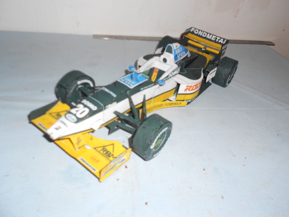 Minardi M197 (Plná velikost v novém okně) Minardi M197
