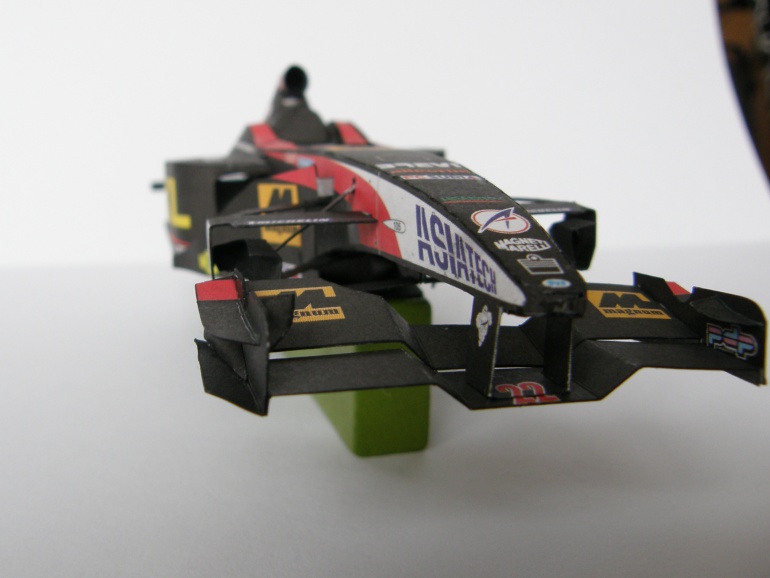 Minardi PS02 (Plná velikost v novém okně) Minardi PS02