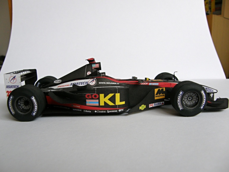 Minardi PS02 (Plná velikost v novém okně) Minardi PS02