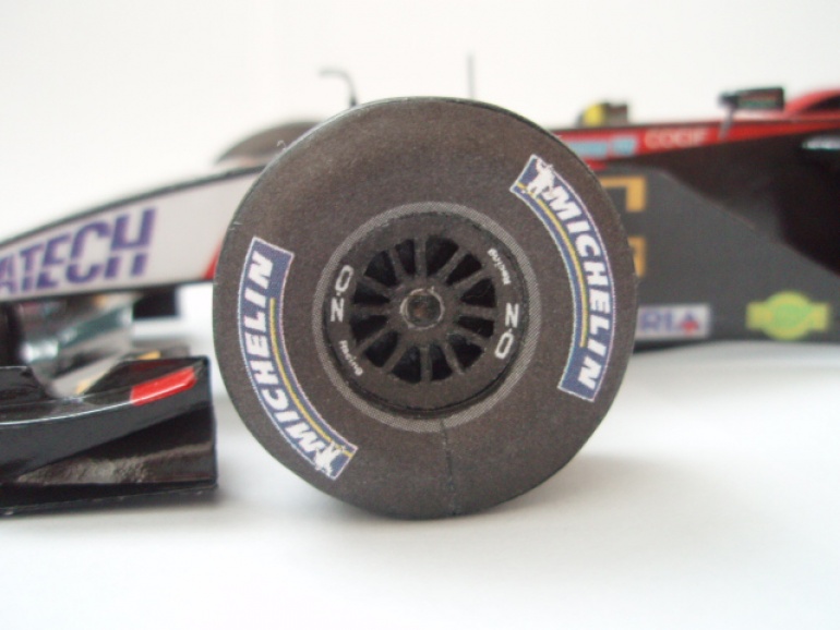 Minardi PS02 (Plná velikost v novém okně) Minardi PS02