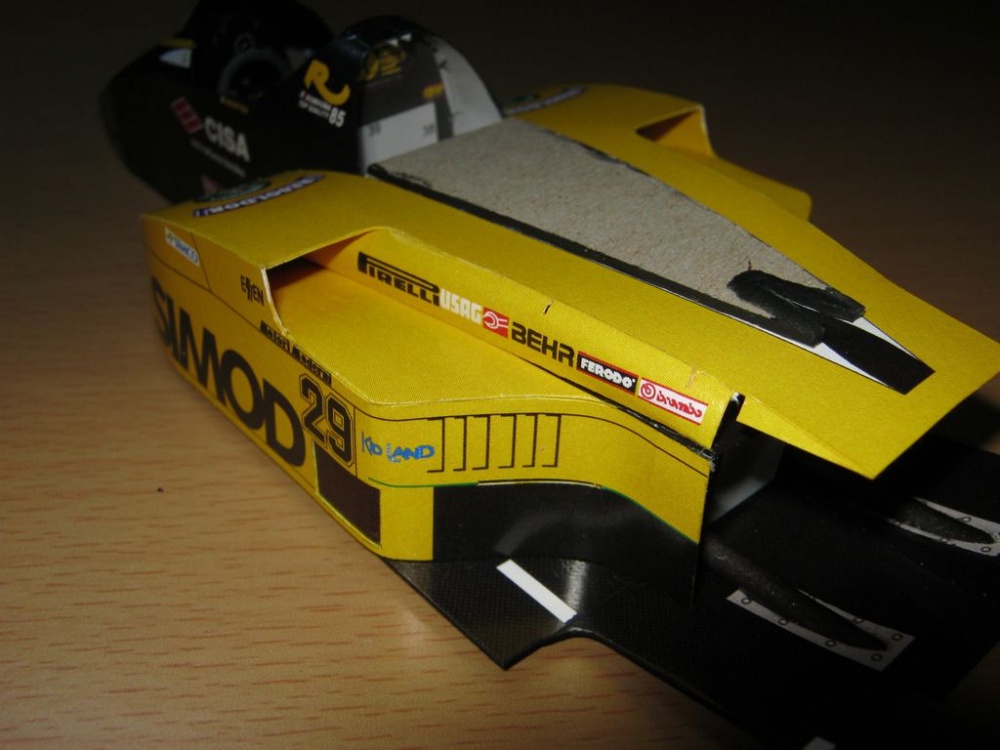 Minardi m185 (Plná velikost v novém okně) Minardi m185