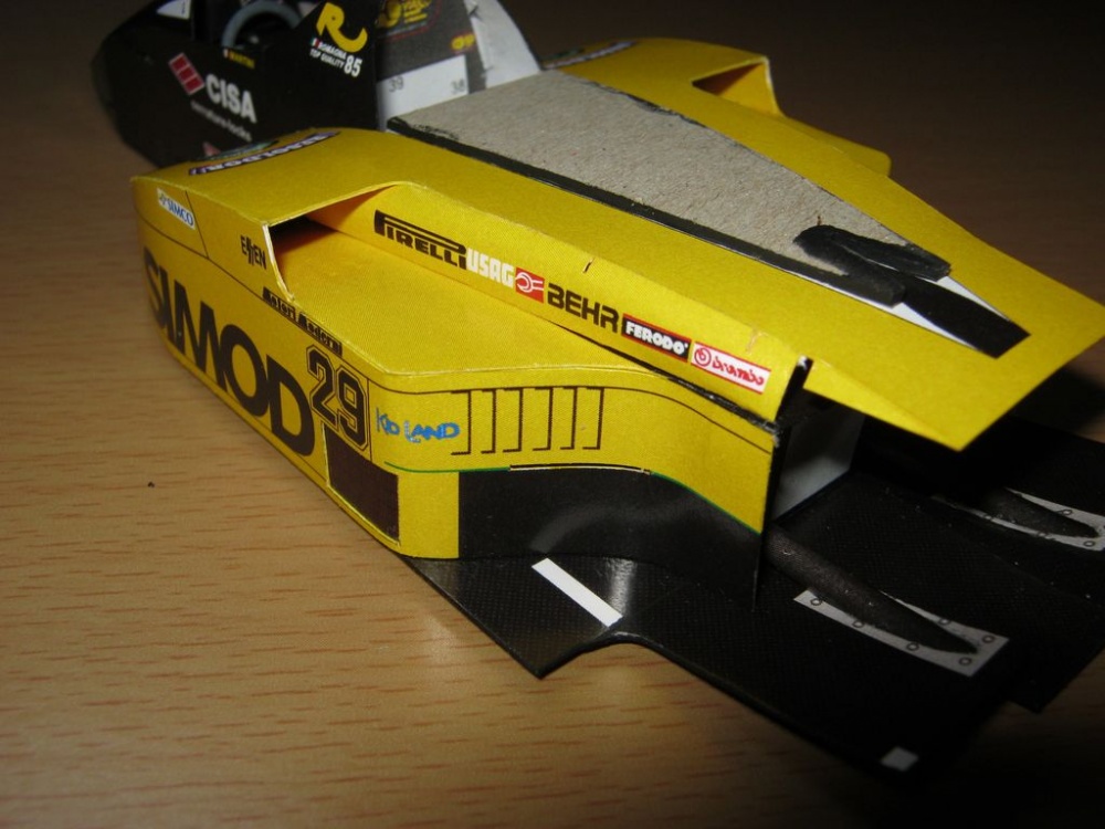 Minardi m185 (Plná velikost v novém okně) Minardi m185