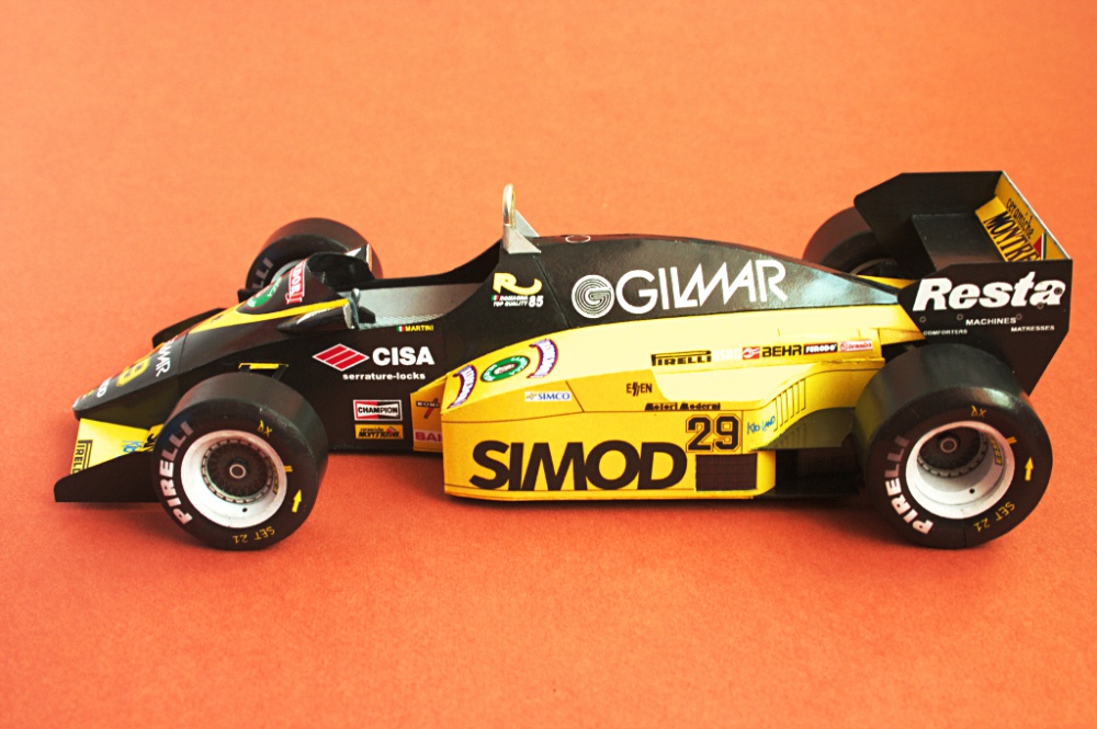 Minardi m185 (Plná velikost v novém okně) Minardi m185