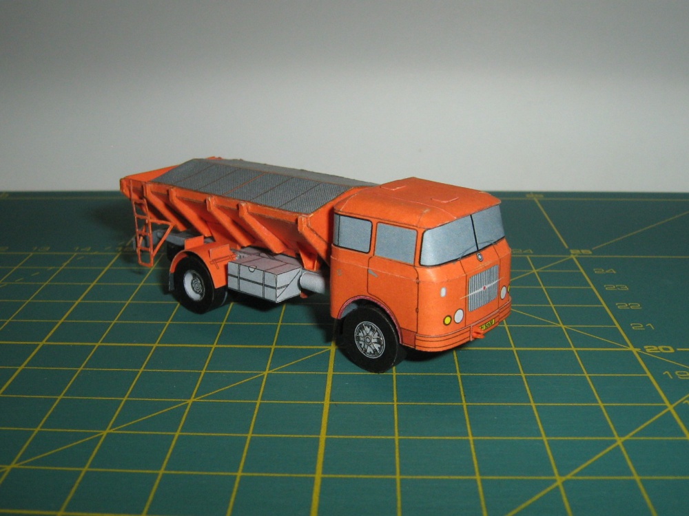 Minimodel (Plná velikost v novém okně) Minimodel