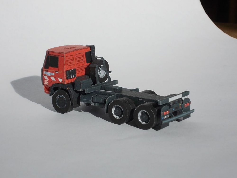 Minimodel (Plná velikost v novém okně) Minimodel