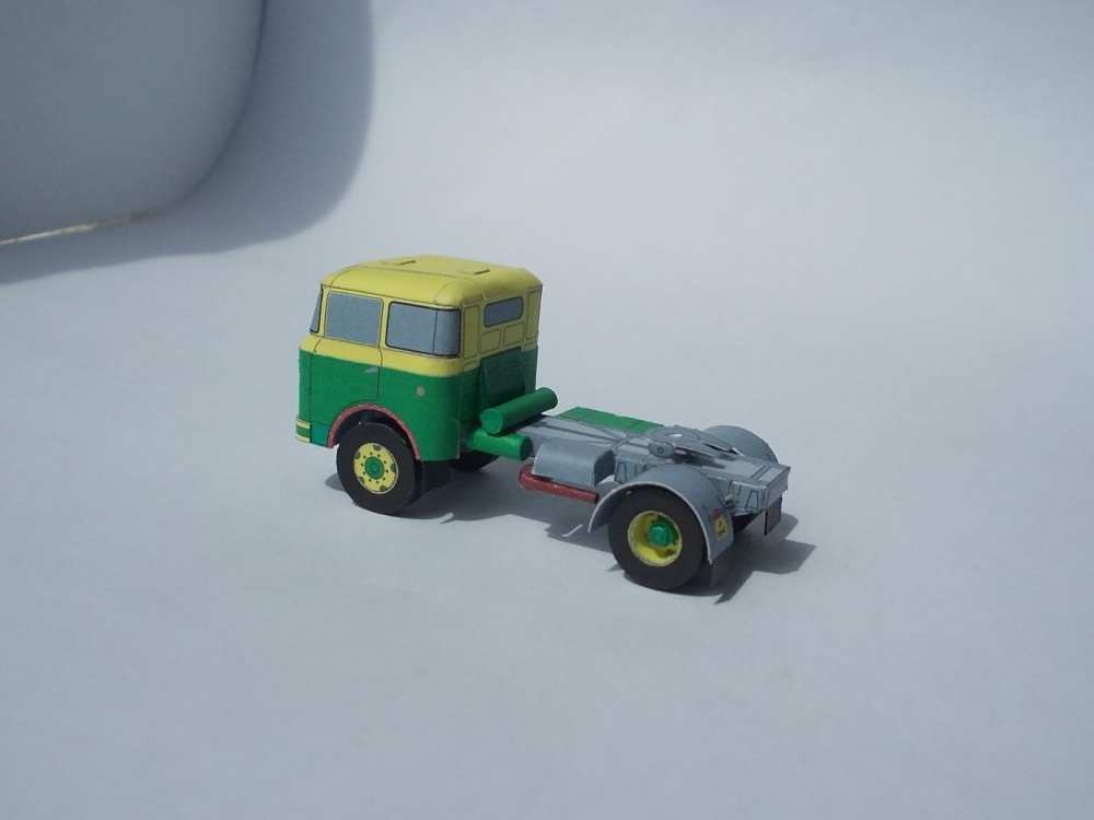 Minimodel (Plná velikost v novém okně) Minimodel