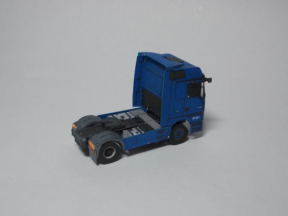 Minimodel (Plná velikost v novém okně) Minimodel