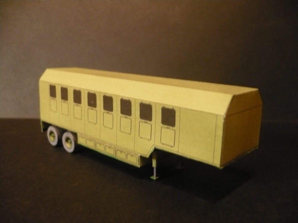 Minimodely