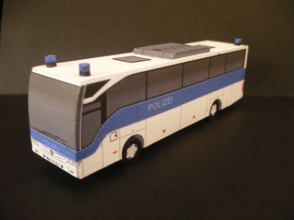 Minimodely