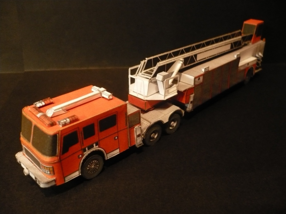 Minimodely