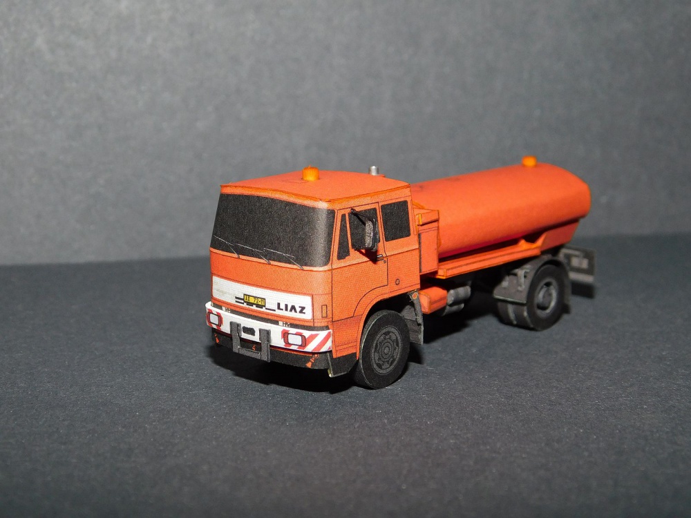 minimodely (nejen) 1:100 (Plná velikost v novém okně) minimodely (nejen) 1:100