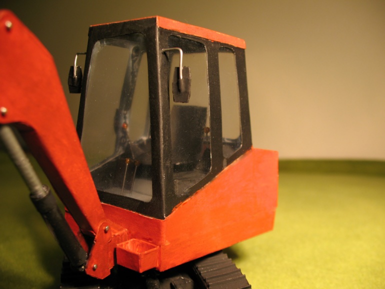 Minirýpadlo DH 0411 (Plnďż˝ velikost v novďż˝m oknďż˝) Minirýpadlo DH 0411