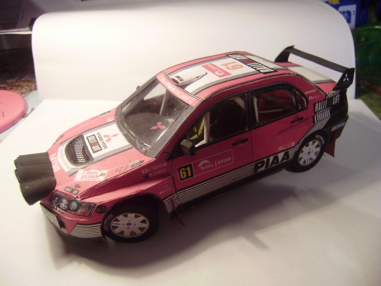 Mitsubishi Lancer Evo 9 (Plná velikost v novém okně) Mitsubishi Lancer Evo 9