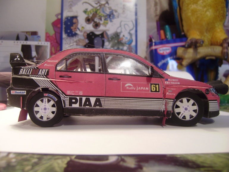 Mitsubishi Lancer Evo 9 (Plná velikost v novém okně) Mitsubishi Lancer Evo 9