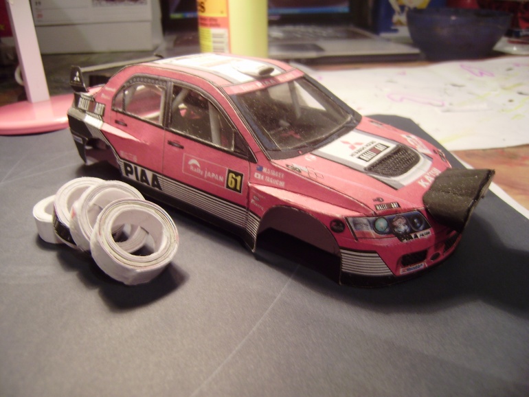 Mitsubishi Lancer Evo 9 (Plná velikost v novém okně) Mitsubishi Lancer Evo 9