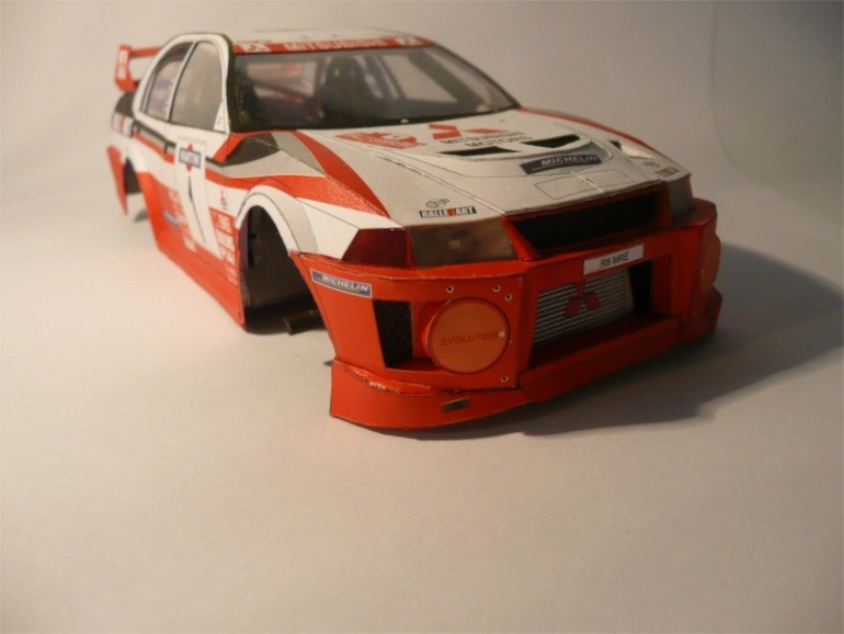 Mitsubishi Lancer EVO V (Plná velikost v novém okně) Mitsubishi Lancer EVO V