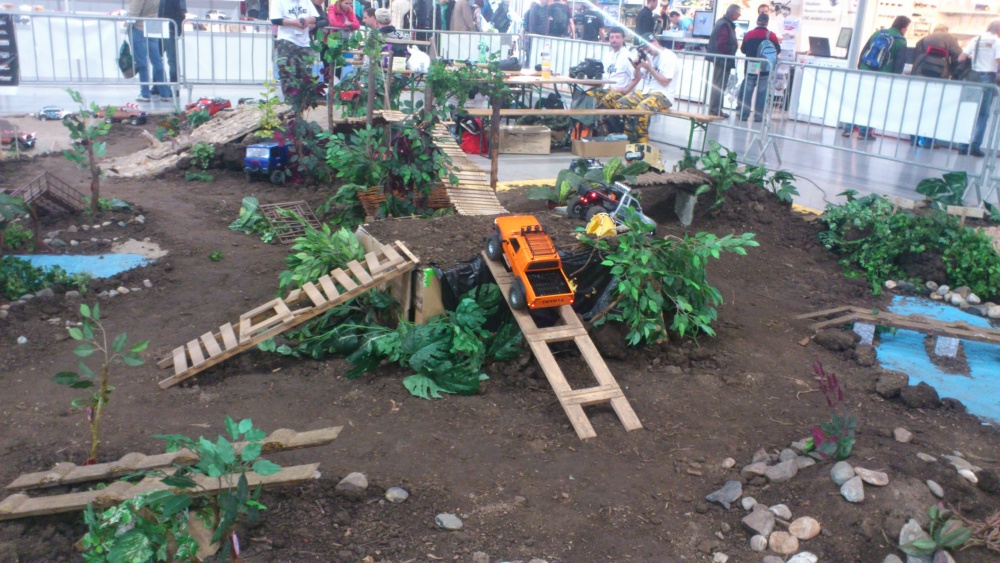MODEL HOBBY 2013