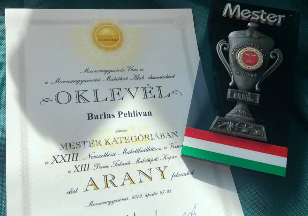 tehly (Pln� velikost v nov�m okn�) tehly