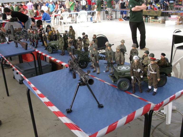 ModellBrno a Uh.Hradiště 2010 (Plná velikost v novém okně) ModellBrno a Uh.Hradiště 2010
