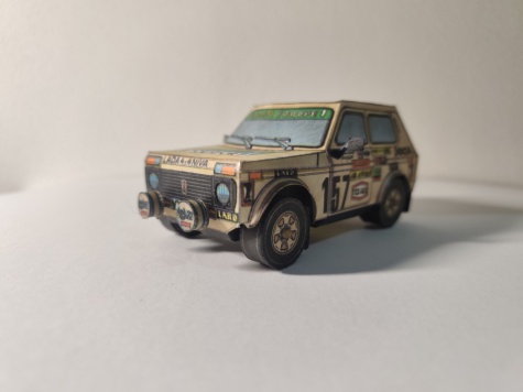 Modely 1:32