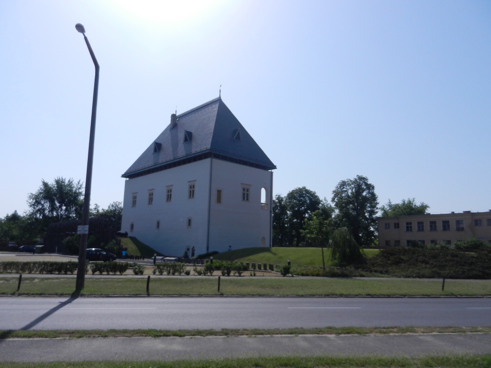 Modely (Pln� velikost v nov�m okn�) Modely