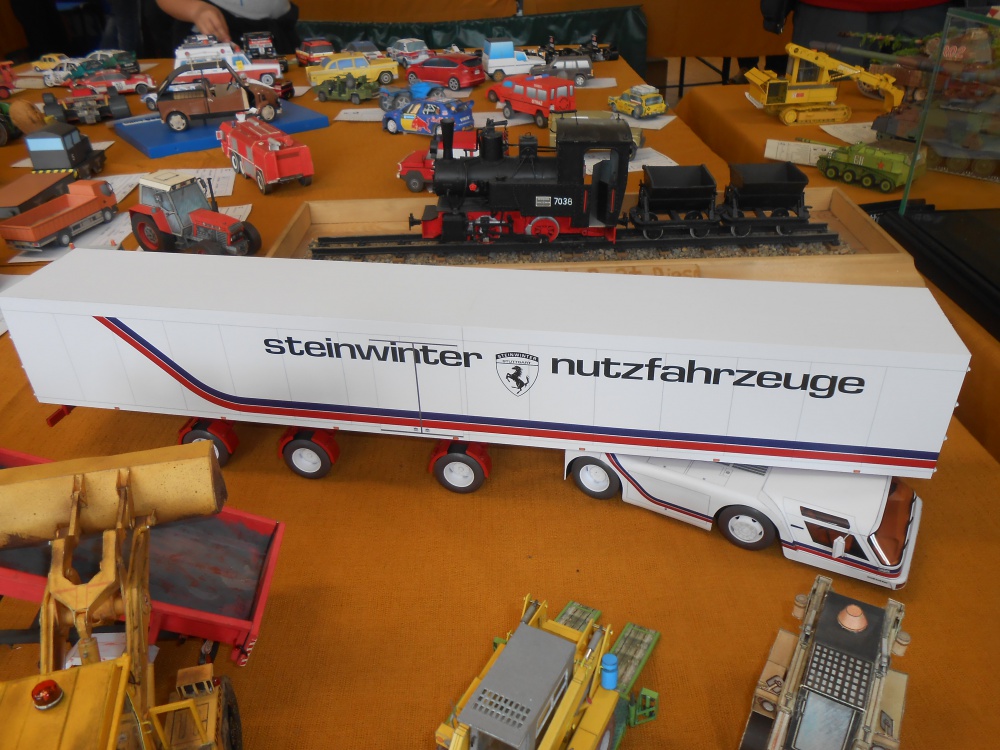 309008