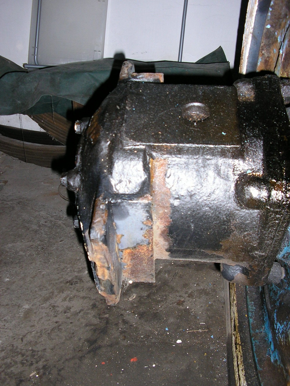 228009