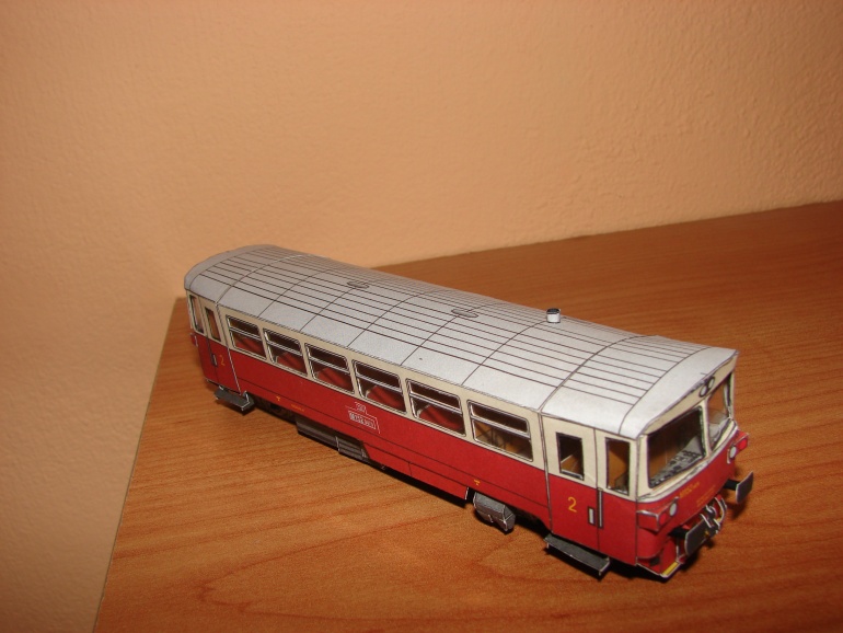 Motorov� v�z M152.0