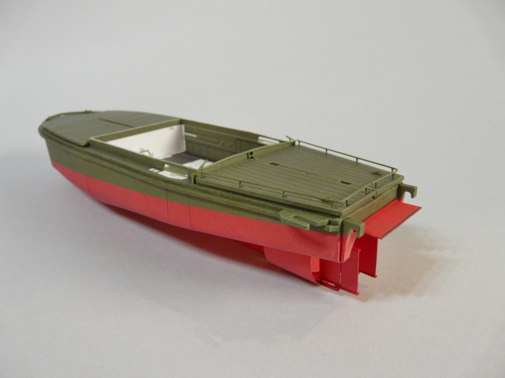 motorový člun MO-634 a podvozek SP-5 (Plná velikost v novém okně) motorový člun MO-634 a podvozek SP-5