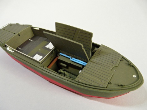 motorový člun MO-634 a podvozek SP-5 motorový člun MO-634 a podvozek SP-5
