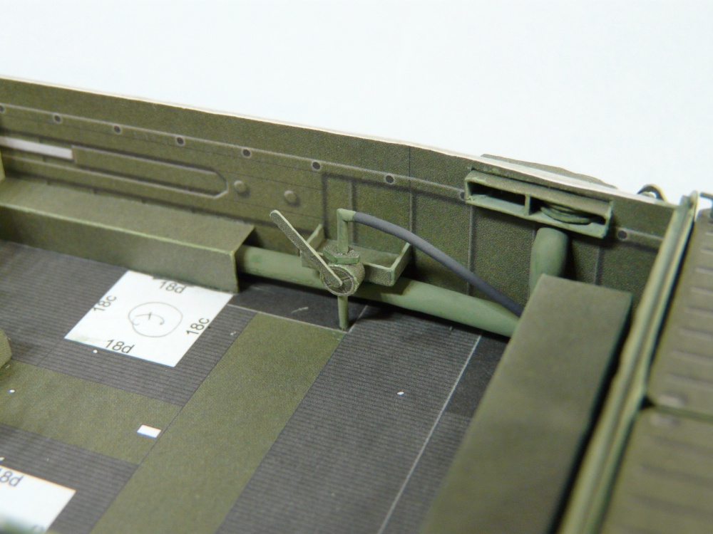 motorový člun MO-634 a podvozek SP-5 (Plná velikost v novém okně) motorový člun MO-634 a podvozek SP-5
