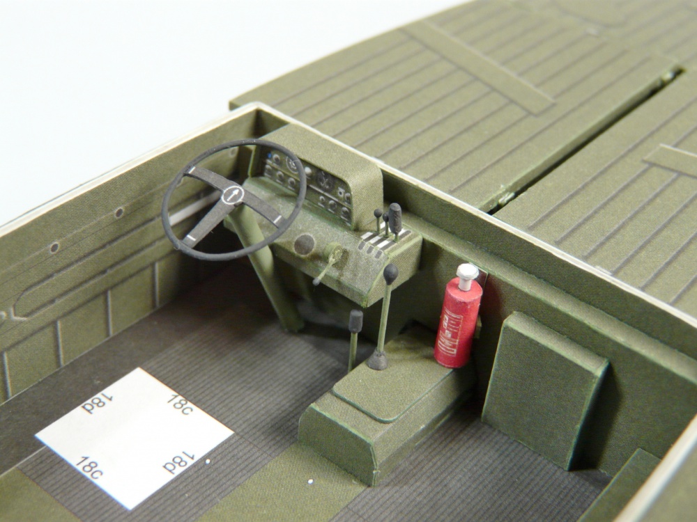 motorový člun MO-634 a podvozek SP-5 (Plná velikost v novém okně) motorový člun MO-634 a podvozek SP-5