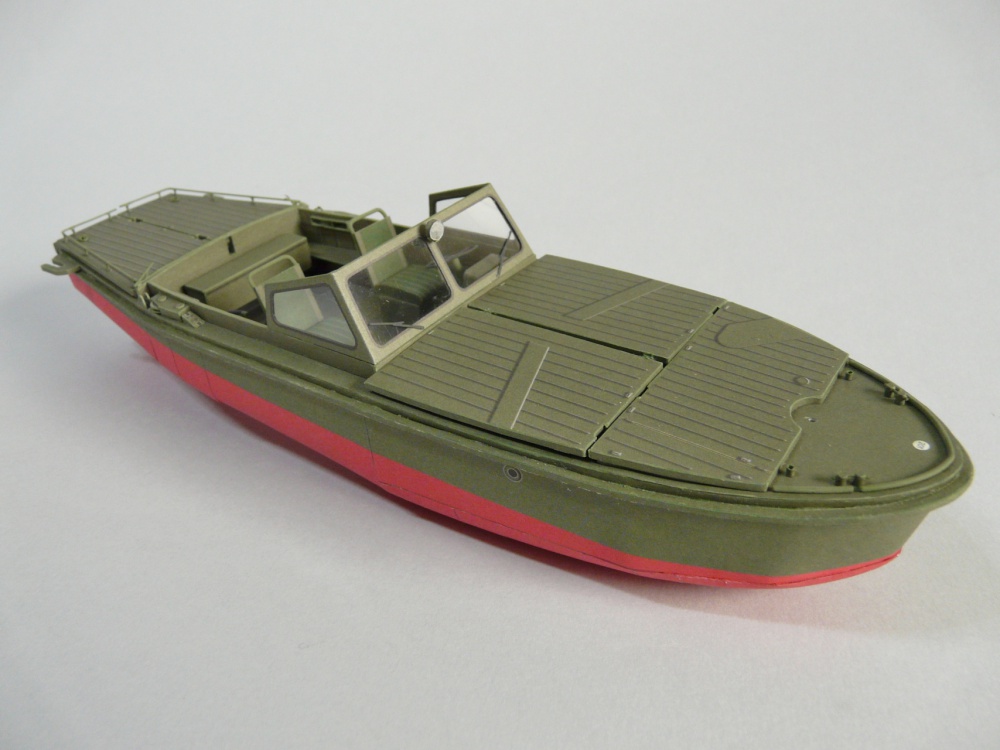 motorový člun MO-634 a podvozek SP-5 (Plná velikost v novém okně) motorový člun MO-634 a podvozek SP-5